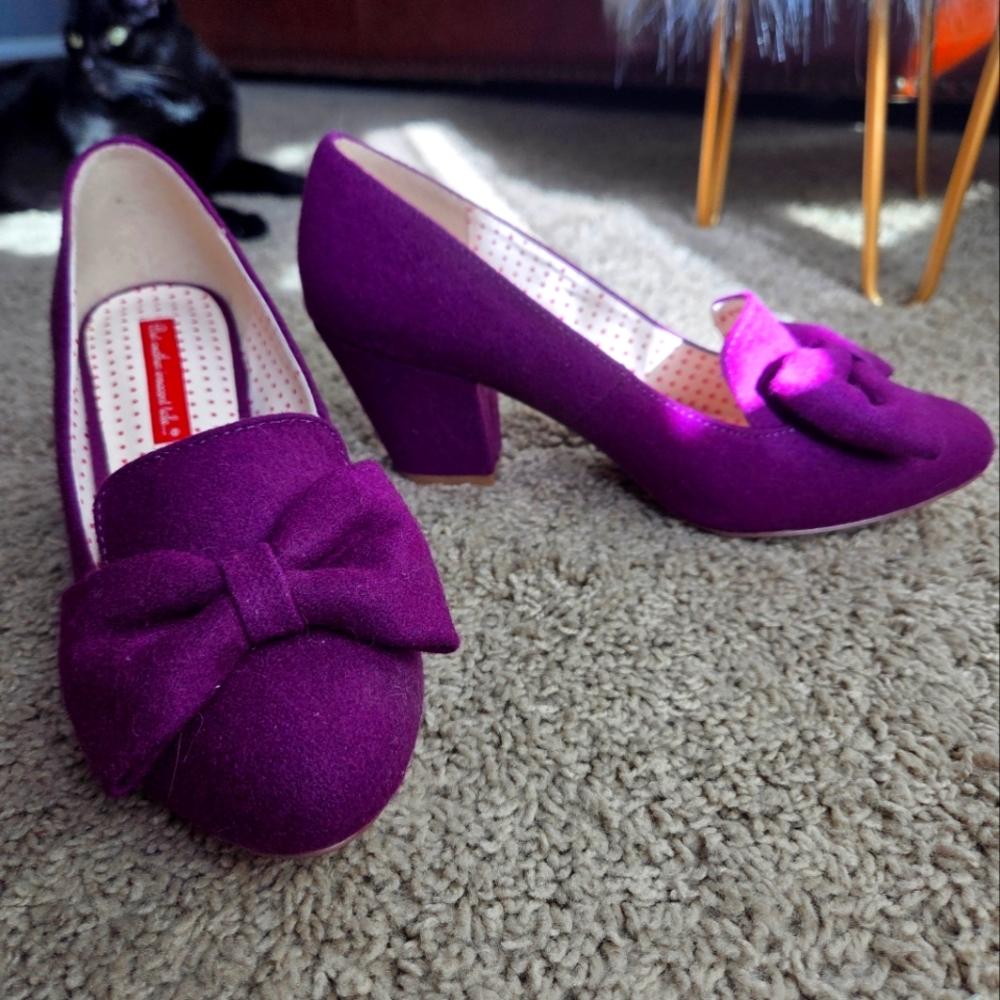 B.A.I.T. FOOTWEAR Purple Heel Decorative Bow